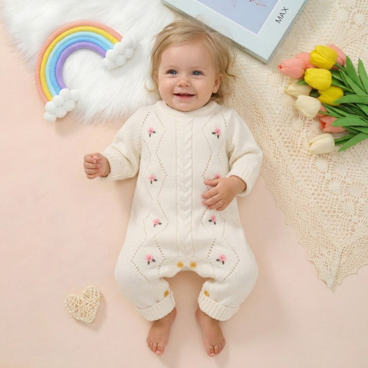 Mameluco Infantil Tejido de Punto Blanco Marfil Cómodo y Suave – Flores Bordadas Rosas